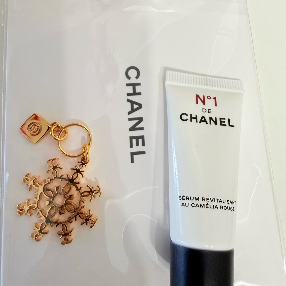 Chanel Serum and Keychain - Picture 9 of 9